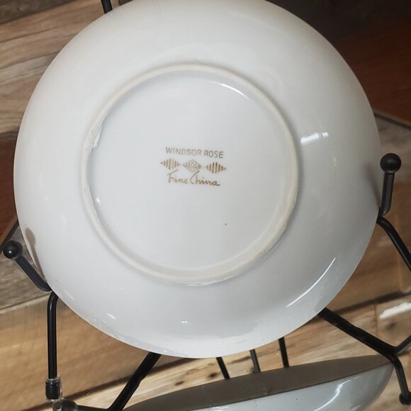 Windsor Rose Fine China of Japan Coupe Soup Bowl - 1950's - Picture 2 of 4